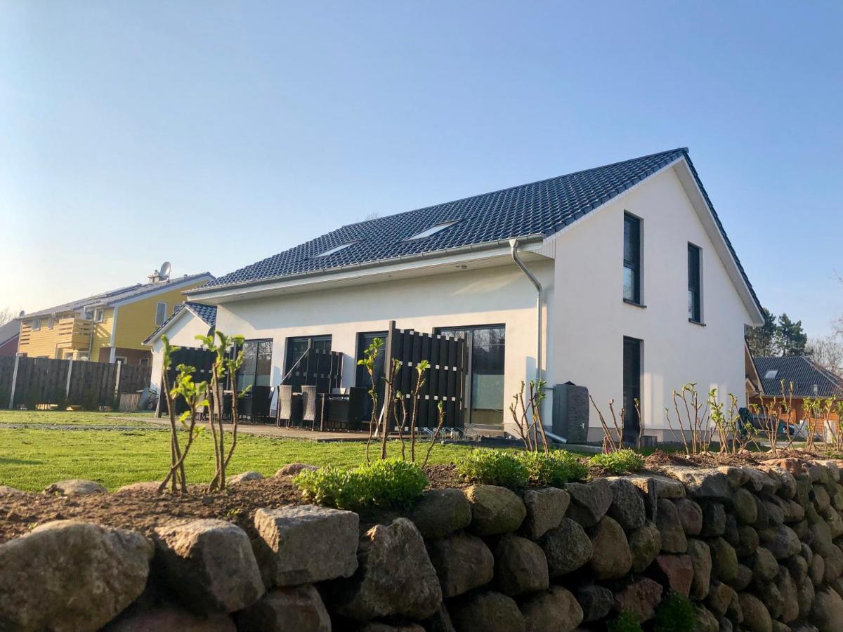 Ferienhaus Traumspot Wiek auf Rügen Kültér fotó